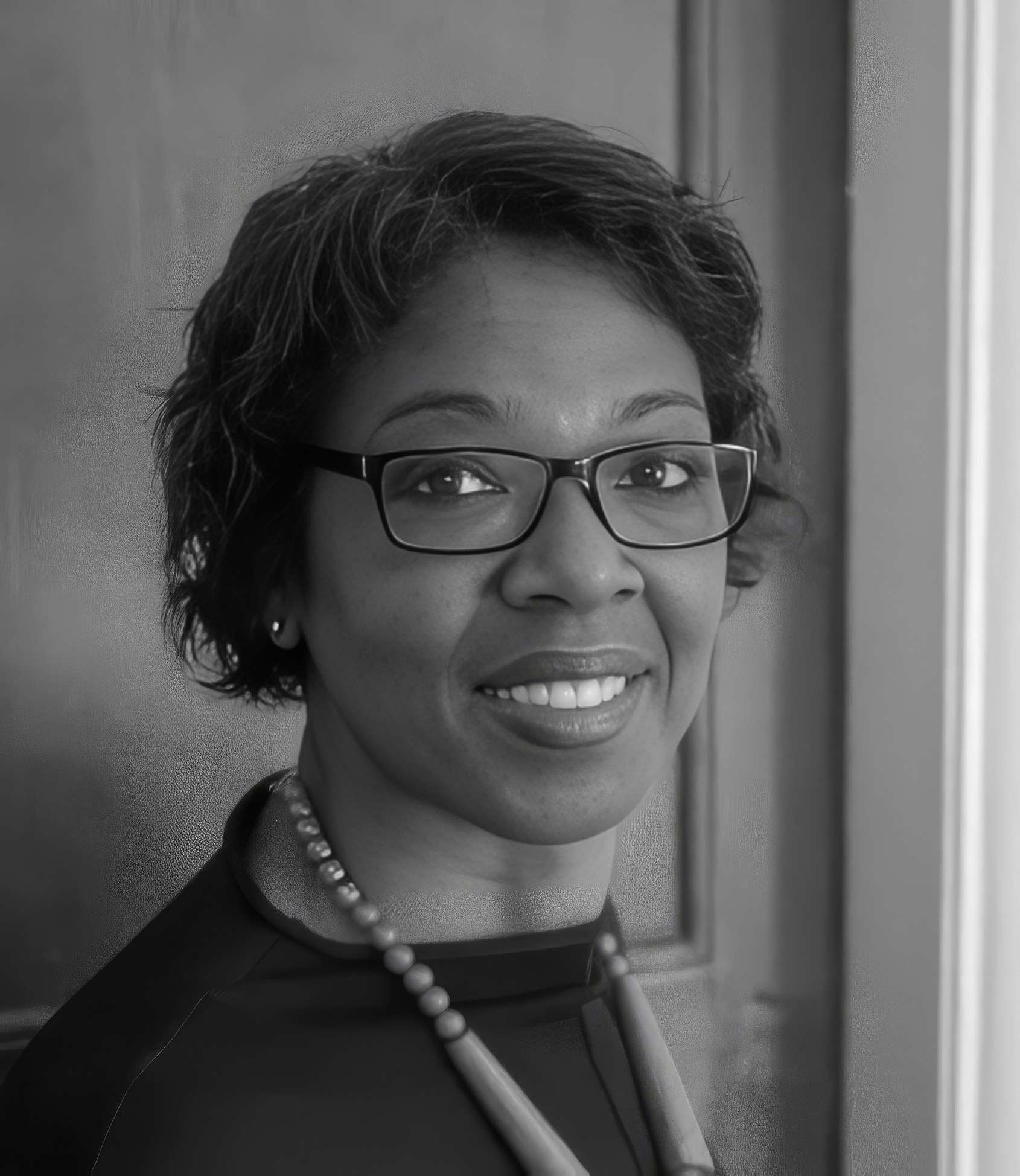 Photograph of author Anne Harrison