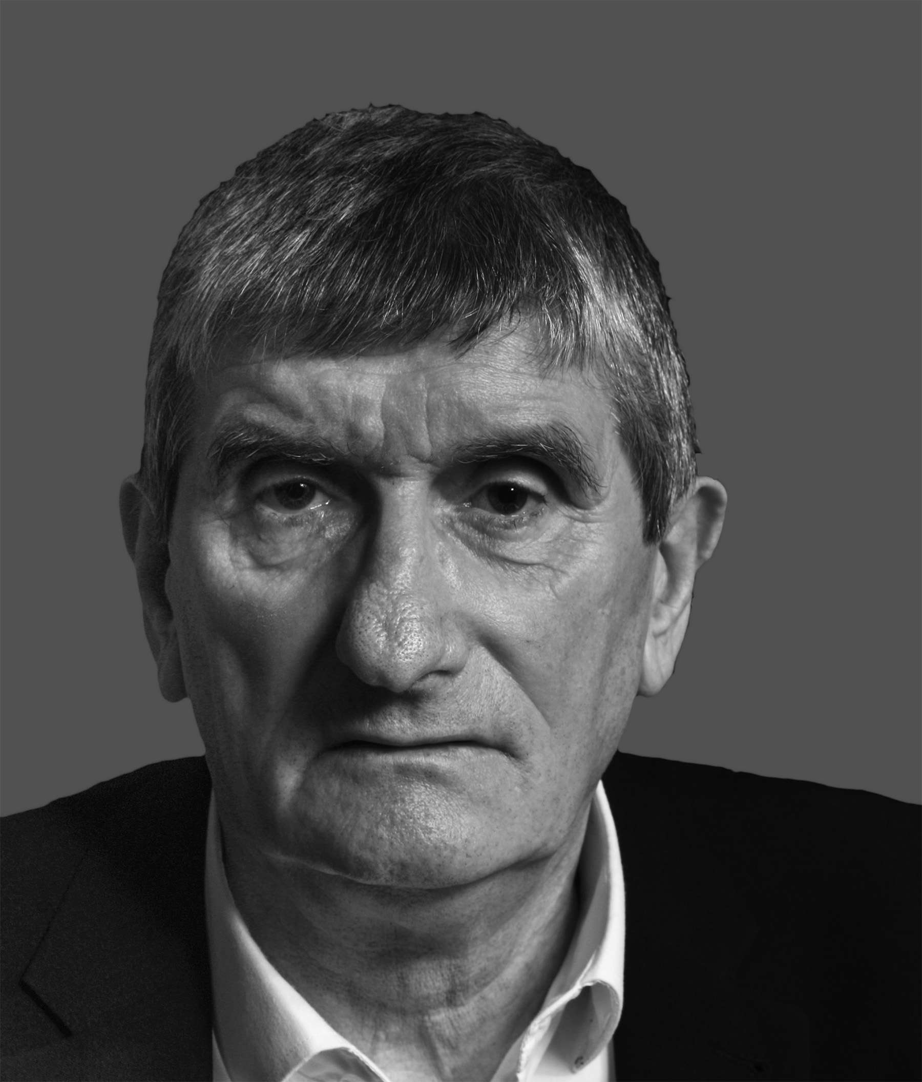 Photograph of author Bob Turney