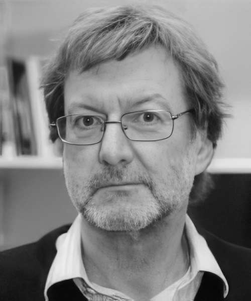 Photograph of author Alan Smith